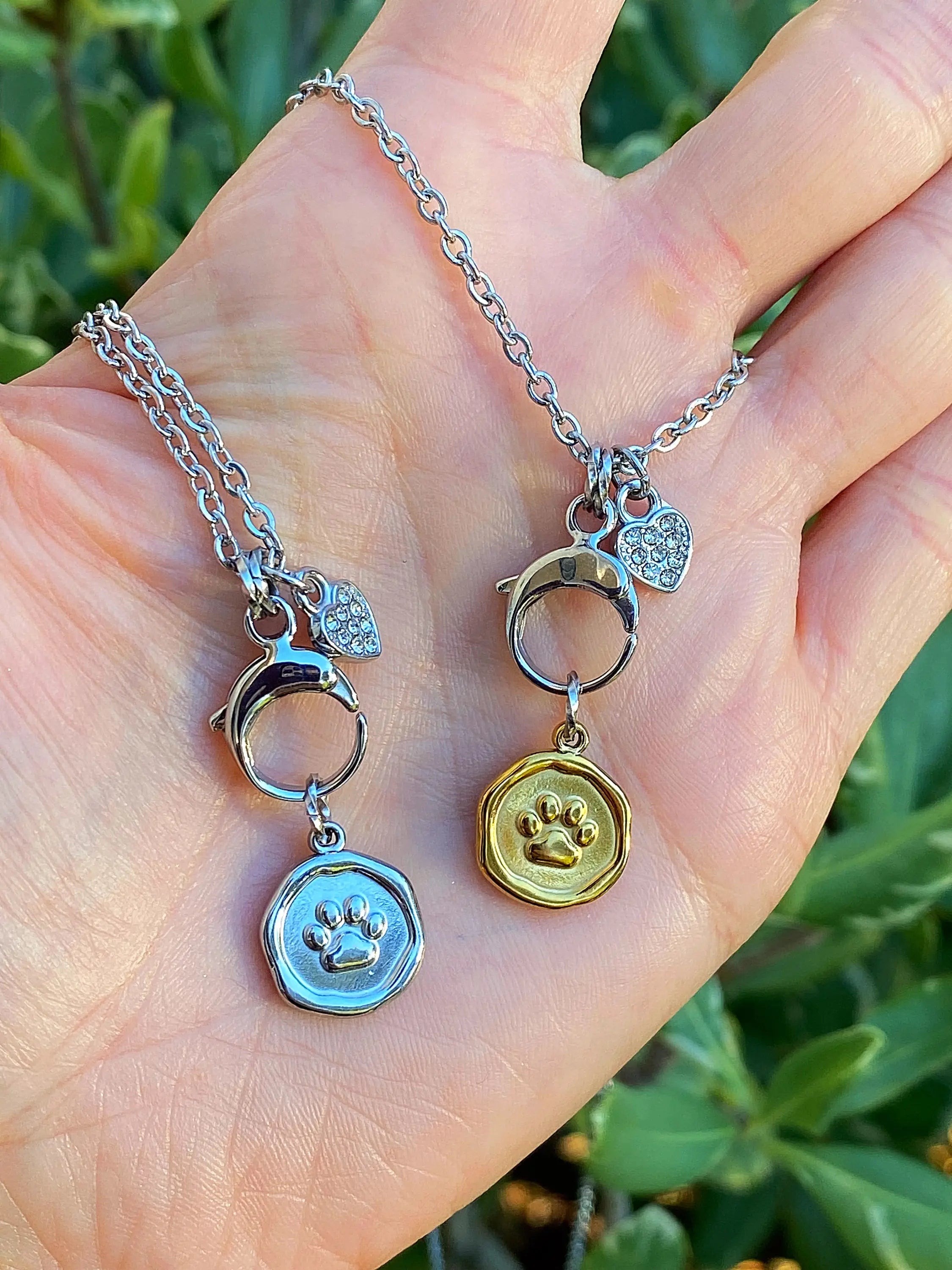 PAW PRINT NECKLACE SILVER OR GOLD